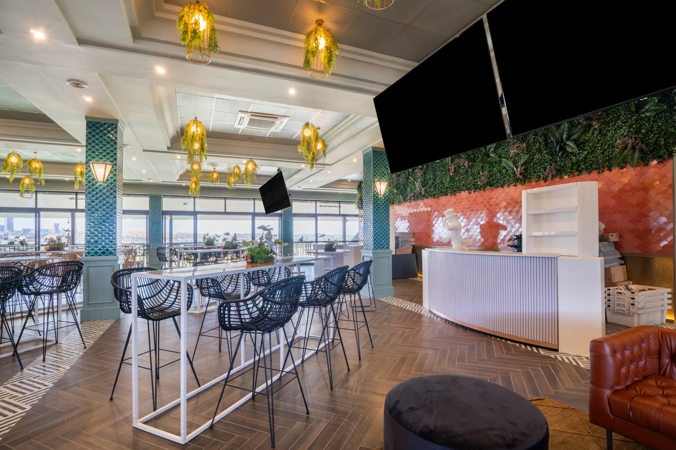 A private room on a historic course.